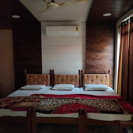 Sgh Guest House Mathura Exterior foto