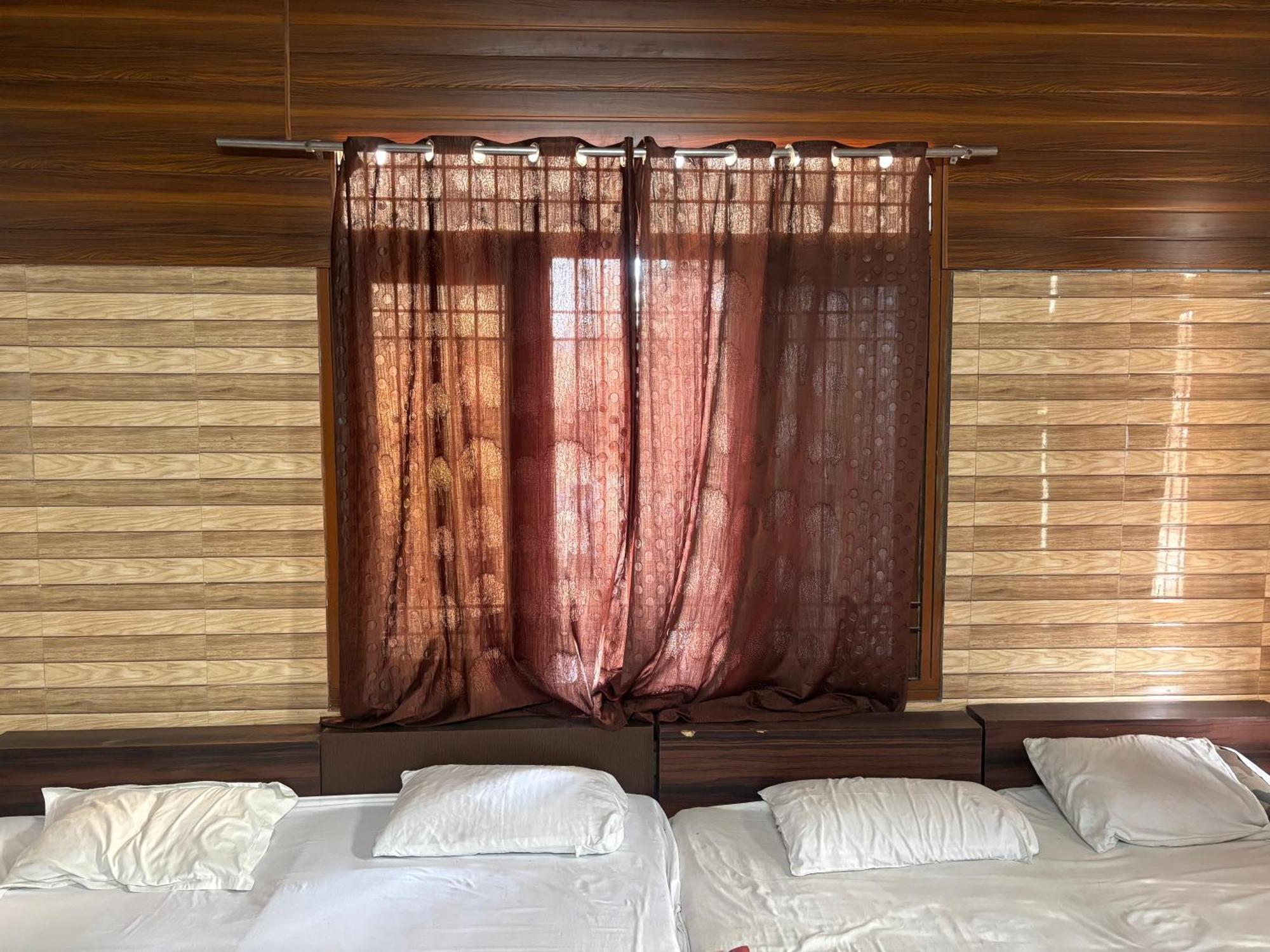 Sgh Guest House Mathura Exterior foto