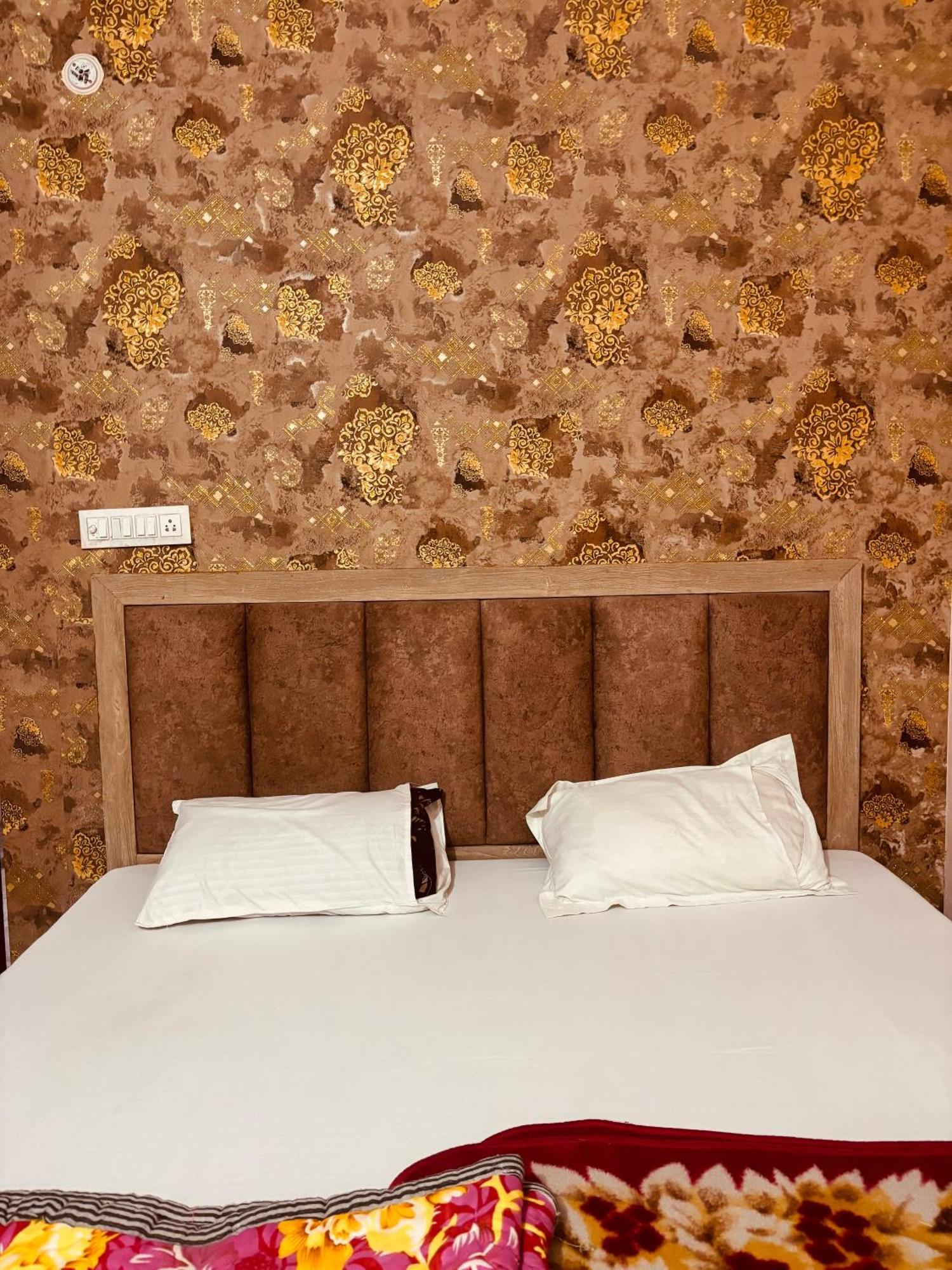 Sgh Guest House Mathura Exterior foto